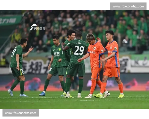 中超联赛最新战报广州队逆袭成功山东泰山再遭失利 中超联赛最新战报广州队逆袭成功山东泰山再遭失利