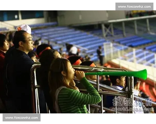 鏖战九十分钟绝杀定胜负主队主场力克强敌全取三分点燃激情之夜 - 副本 (2)