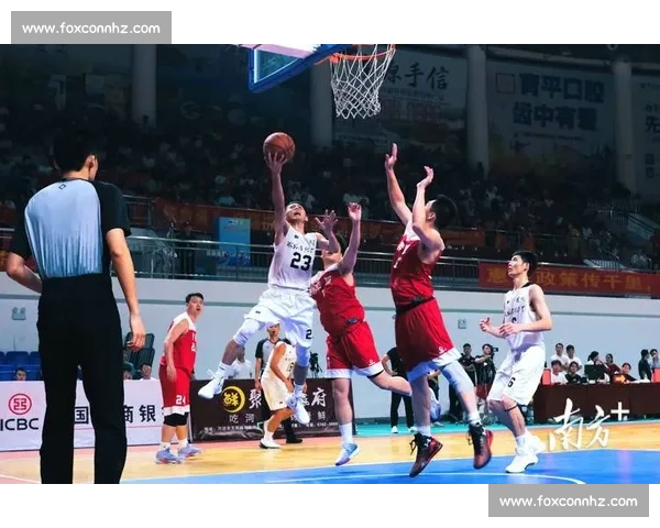 高清篮球赛事直播APP免费下载随时掌握赛场精彩瞬间实时观看体验 - 副本 - 副本 - 副本 (2) - 副本